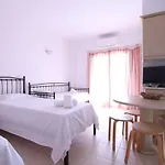 Seaside Gialova بيلوس